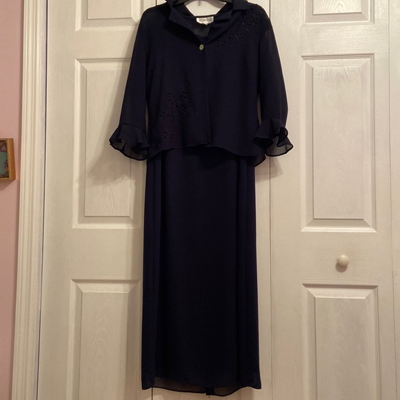 Navy blue dress - Picture 2 of 4